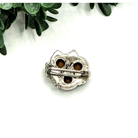 Vintage Silver Tone Leaf Brooch With Clear Rhinestones - Picture 4 of 5